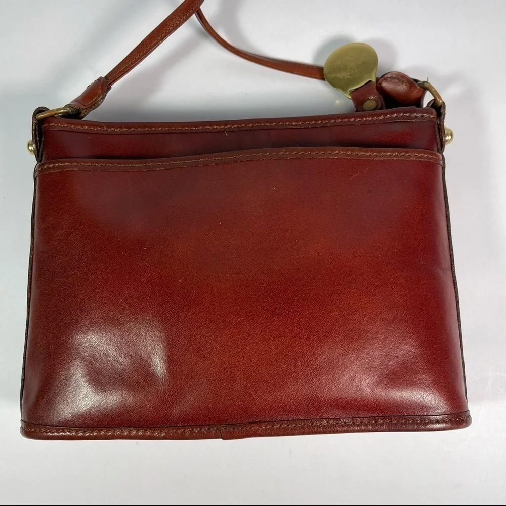 Vintage Brahmin Croc Embossed Leather Bag Brass Hardware Shoulder Purse